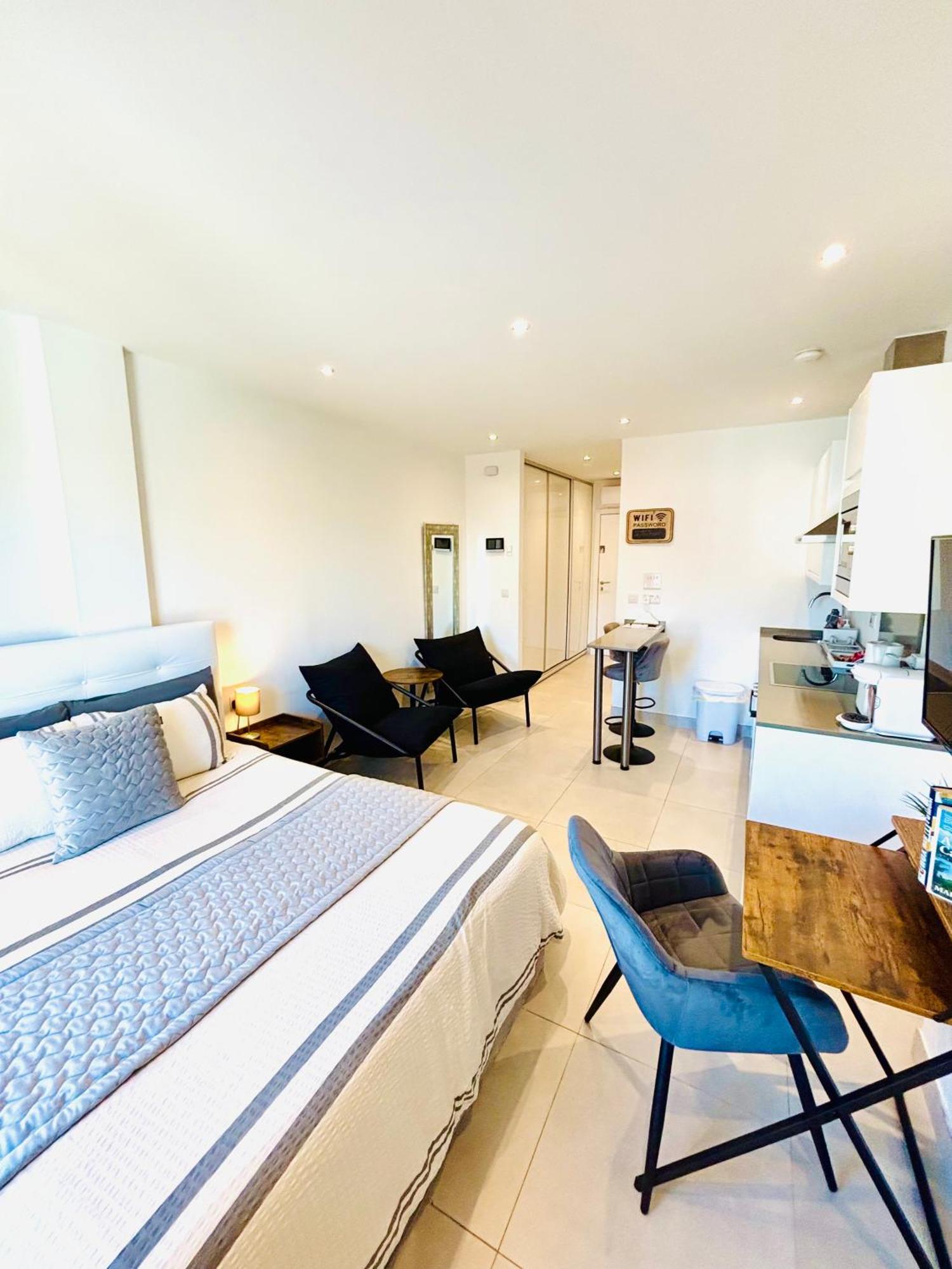 Gibraltar Central Suites Kültér fotó